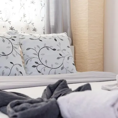 Apartament Spacious And Bright Flat Between Airport & Center Budapeszt